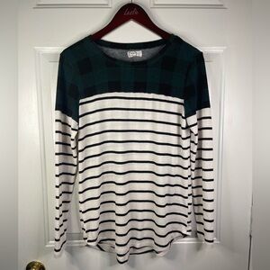 Maurice long sleeve plaid and striped top.‎